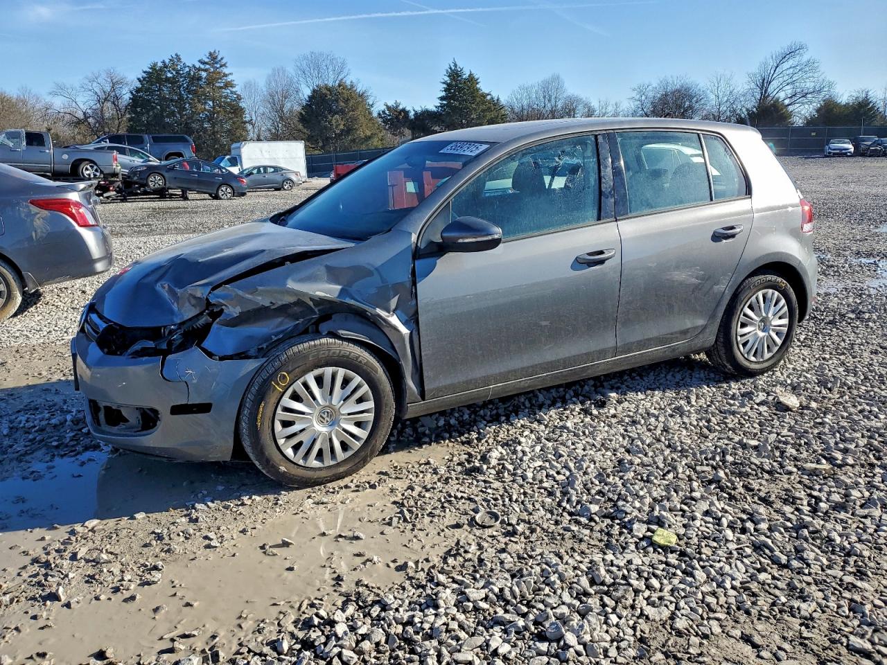 Salvage Volkswagen Golf Image