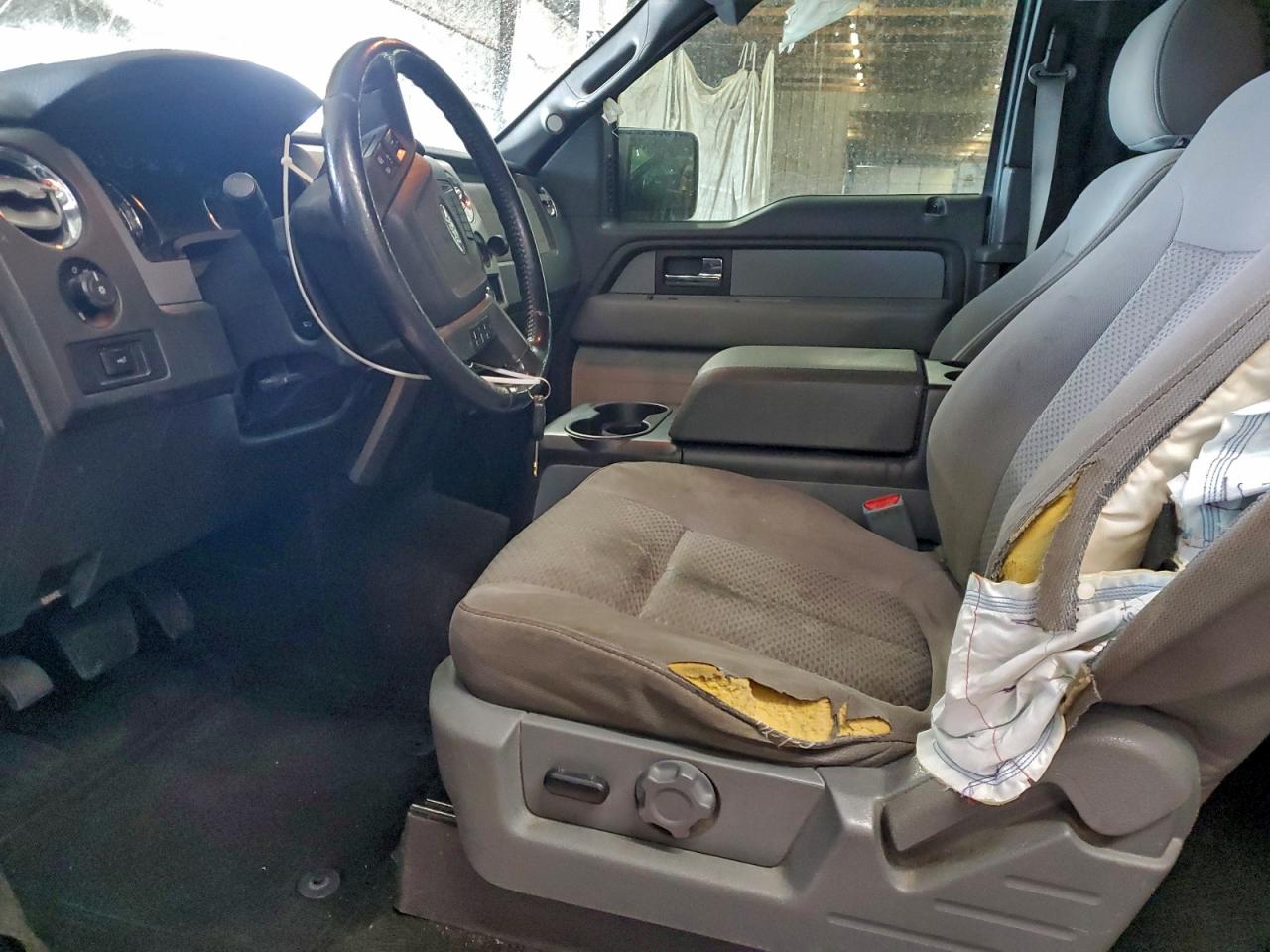 Ford F-150 Super Cab