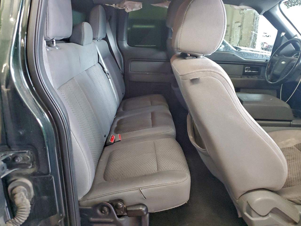 Ford F-150 Super Cab