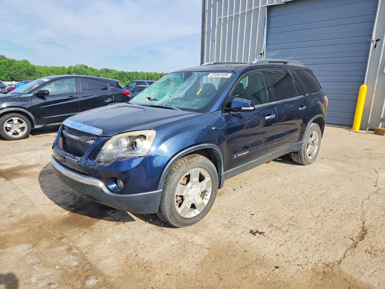 Salvage GMC Acadia Image