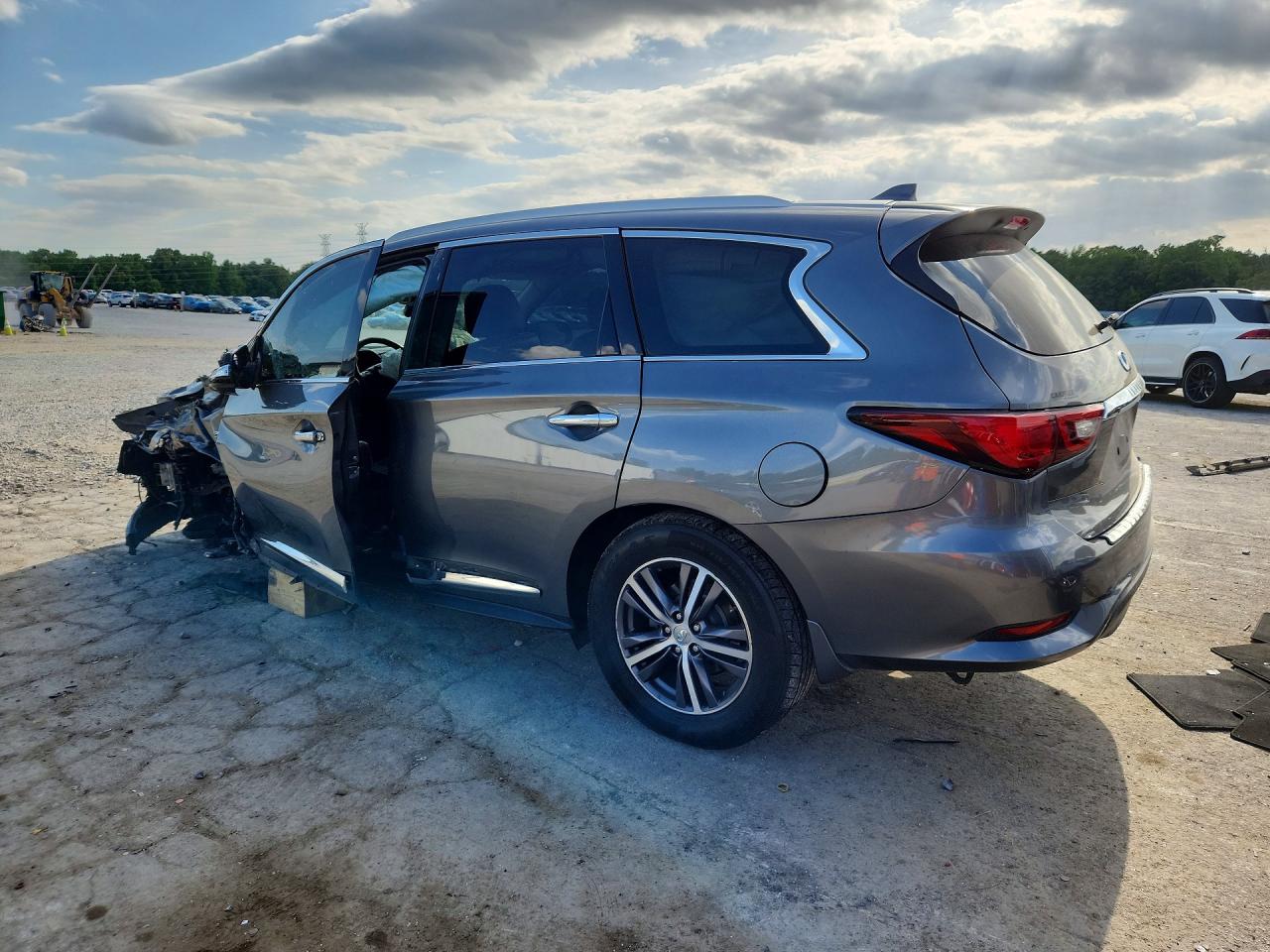 INFINITI Qx Luxe