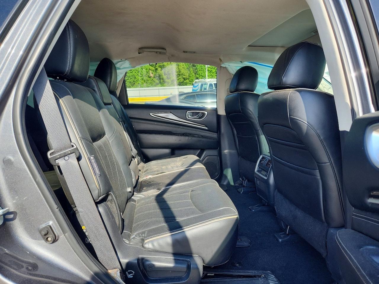 INFINITI Qx Luxe