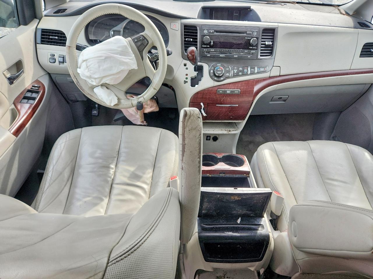 Toyota Sienna Xle 8-passenger