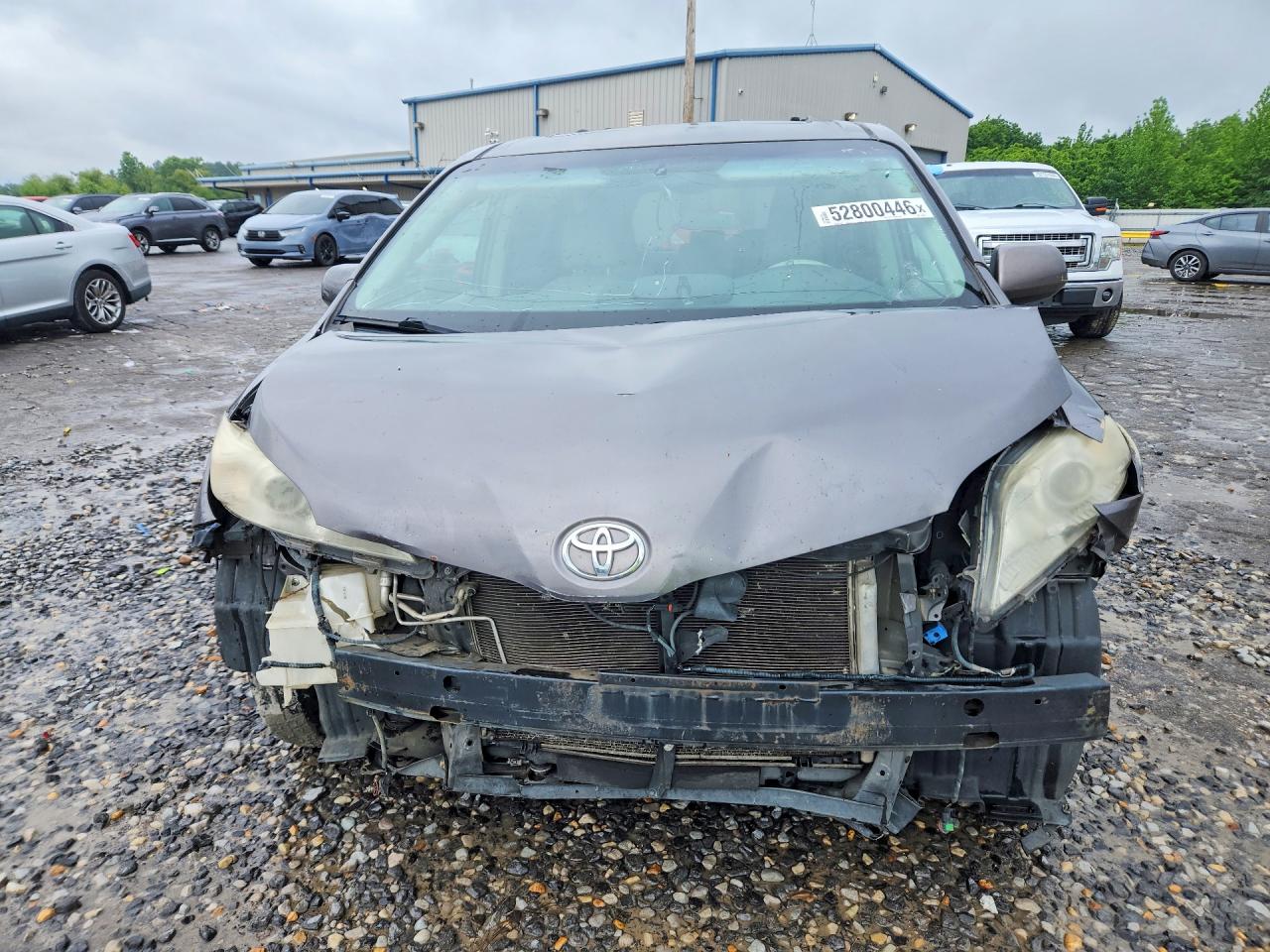 Toyota Sienna Xle 8-passenger