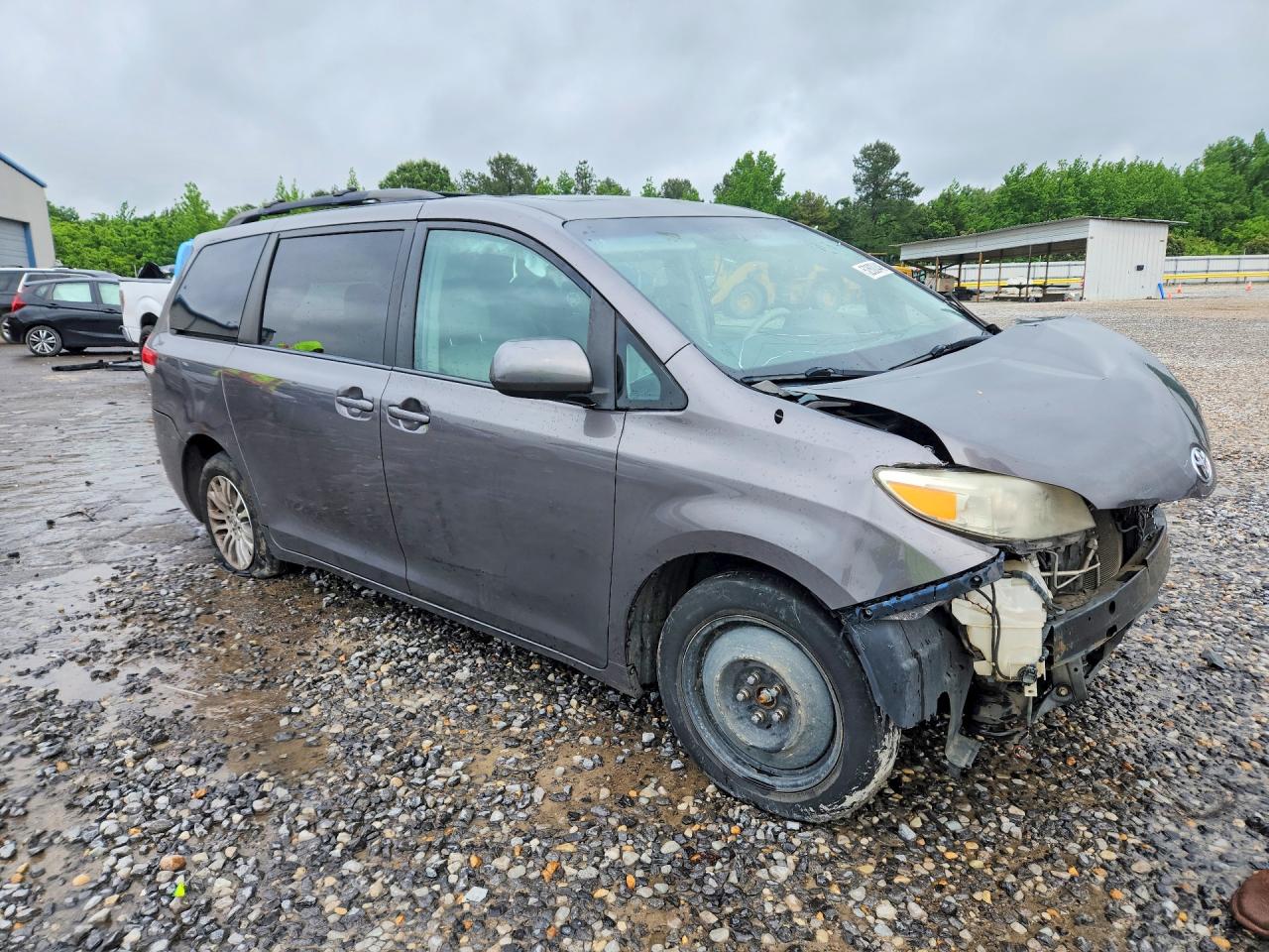 Toyota Sienna Xle 8-passenger