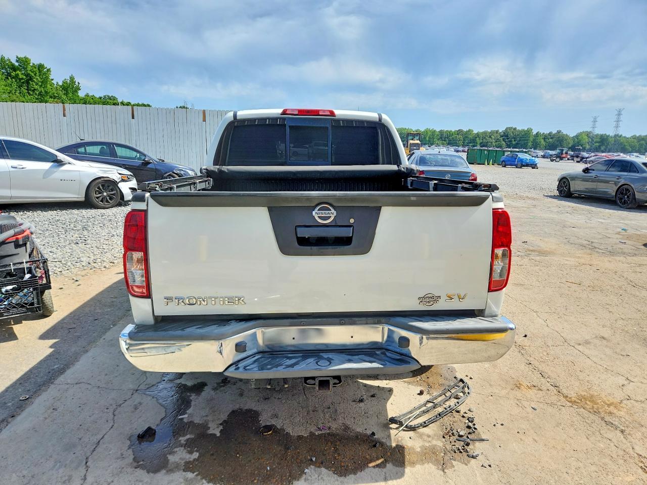 Nissan Frontier Sv
