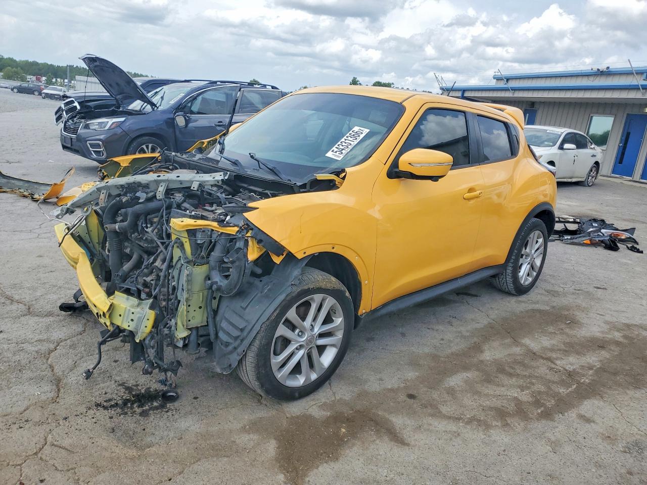 Salvage Nissan JUKE Image