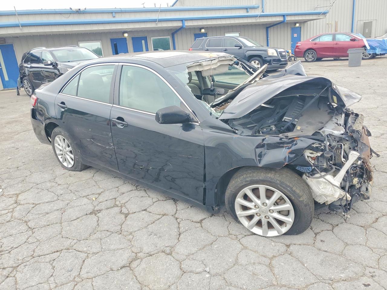 Toyota Camry Xle V6