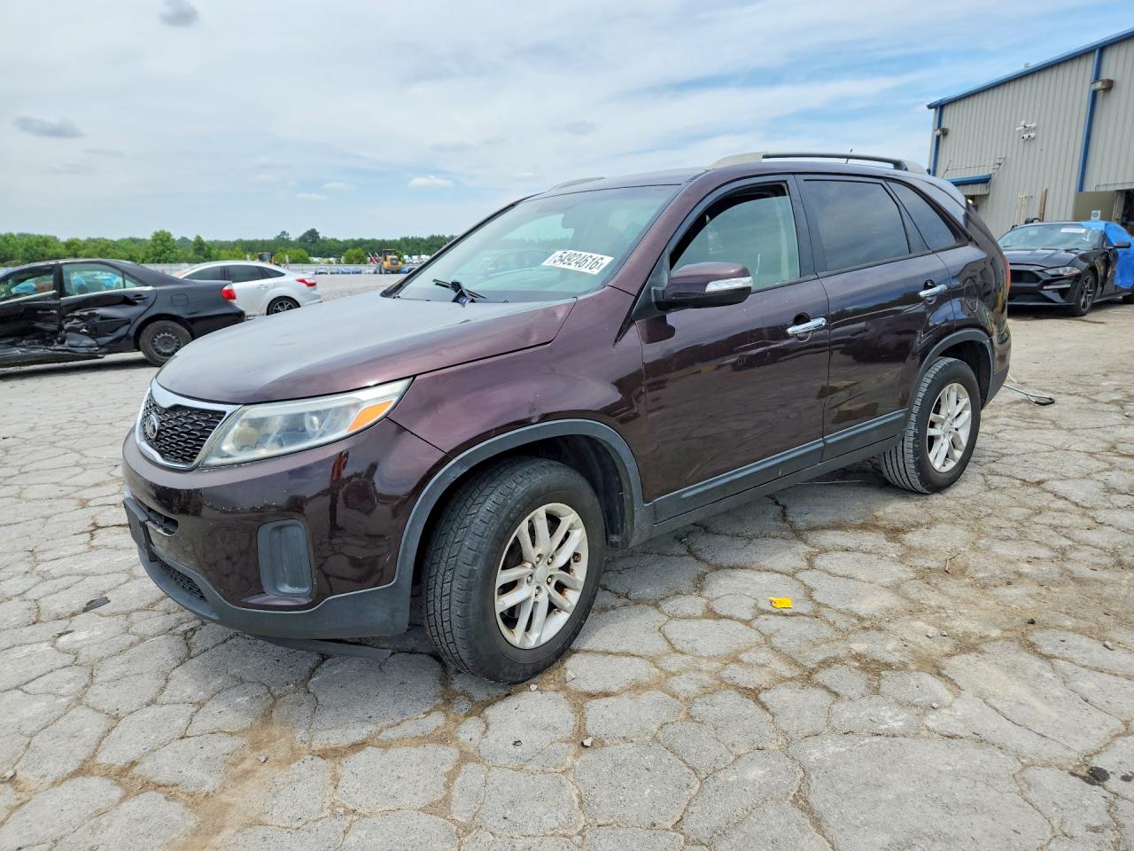 Salvage Kia Sorento Image