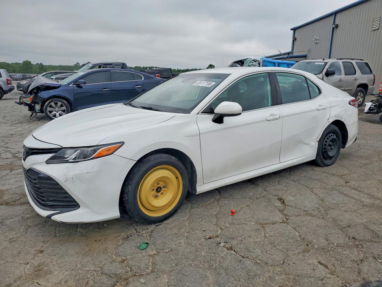 Salvage Toyota Camry Image