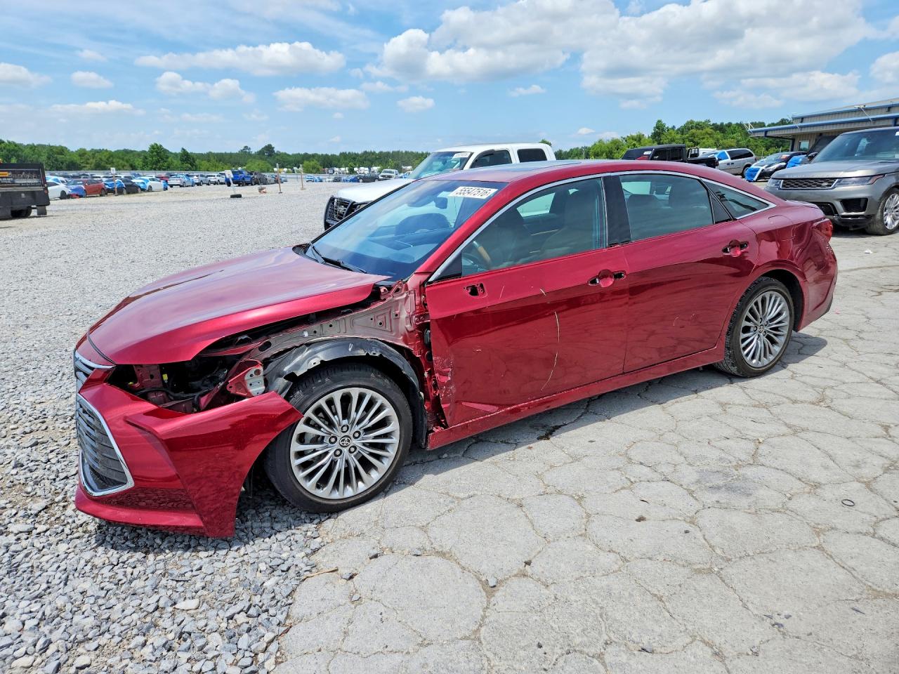 Salvage Toyota Avalon Image