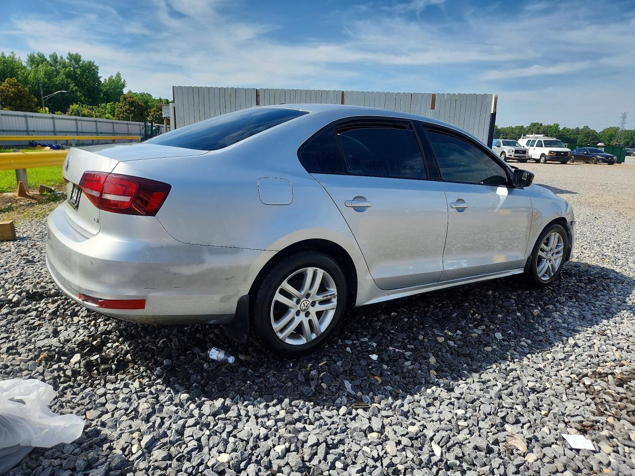 Volkswagen Jetta S