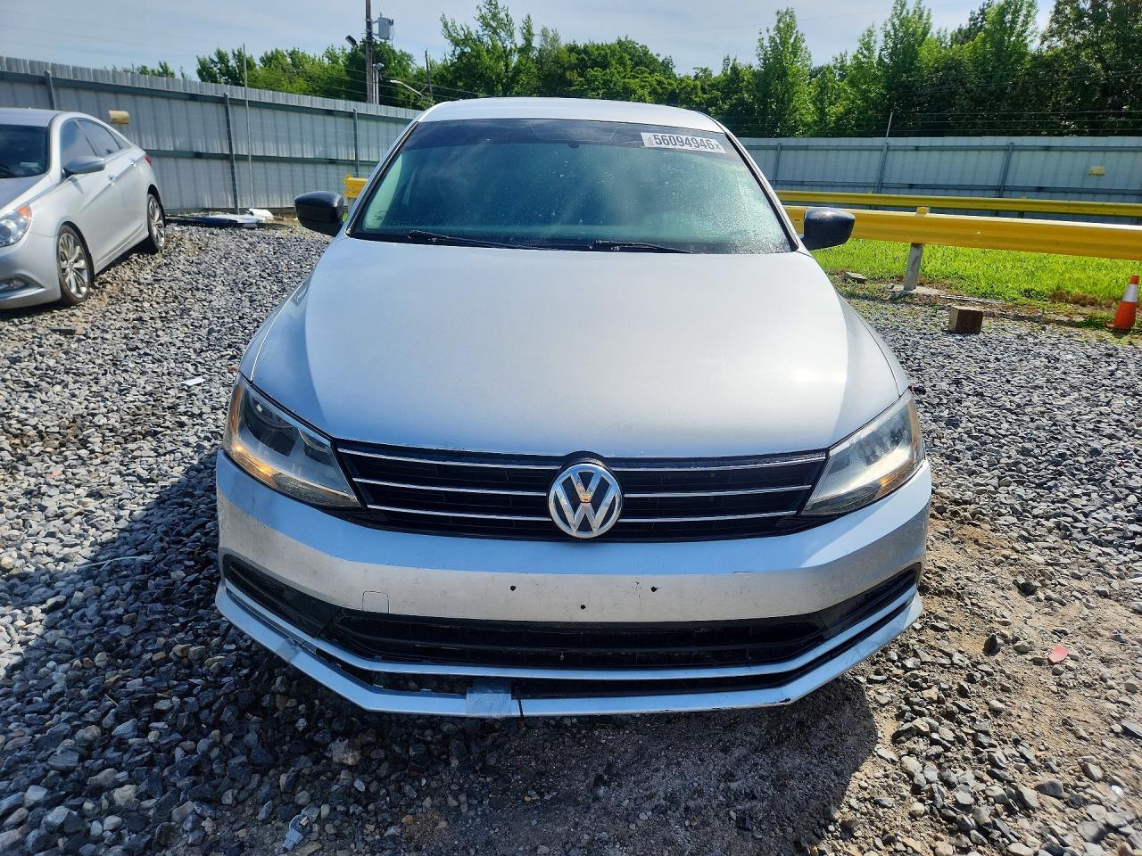 Volkswagen Jetta S