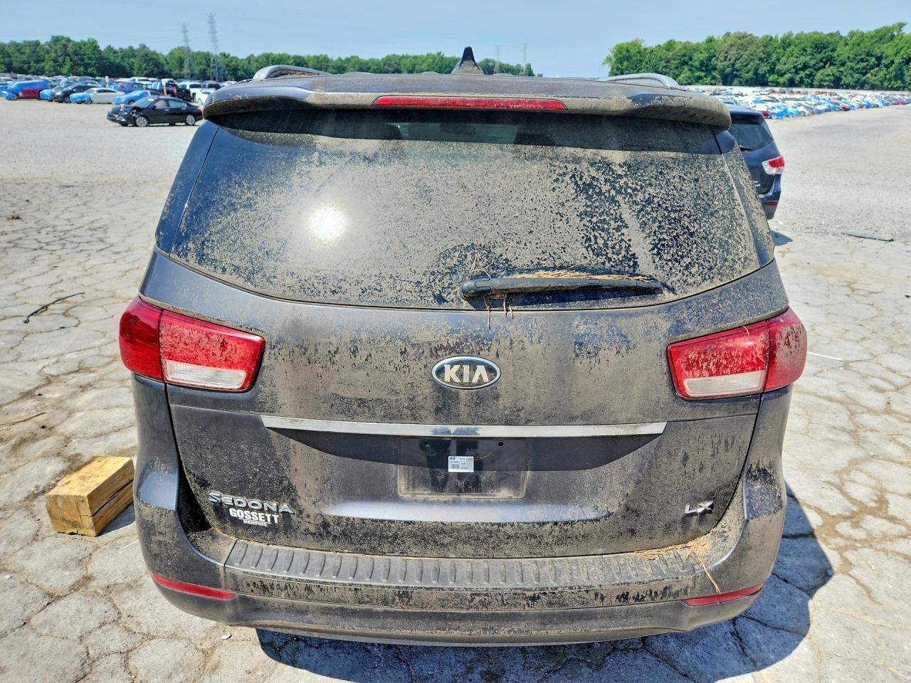 Kia Sedona Lx