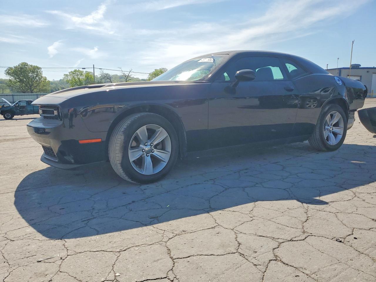Salvage Dodge Challenger Image