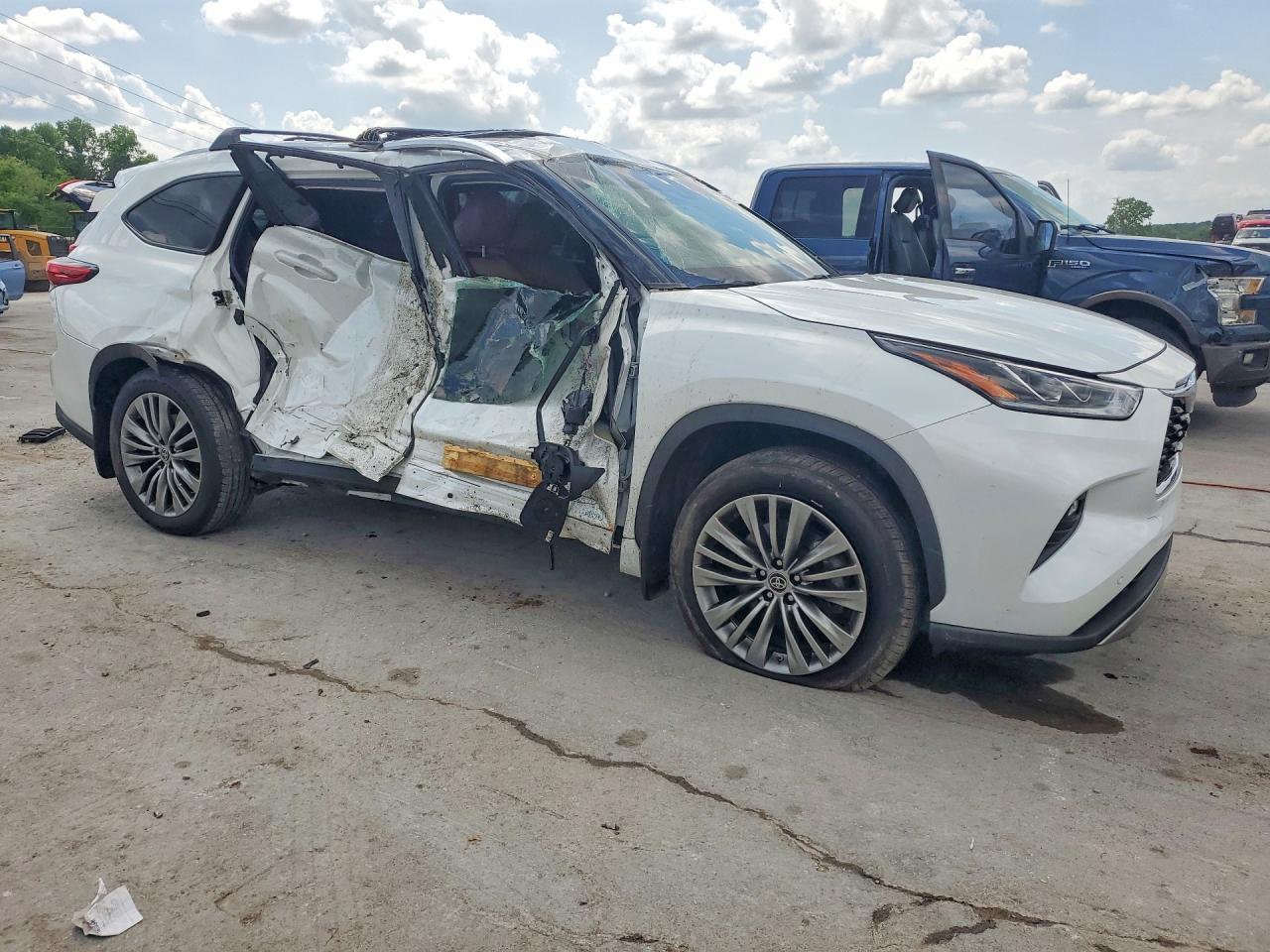 Toyota Highlander Hybrid Platinum