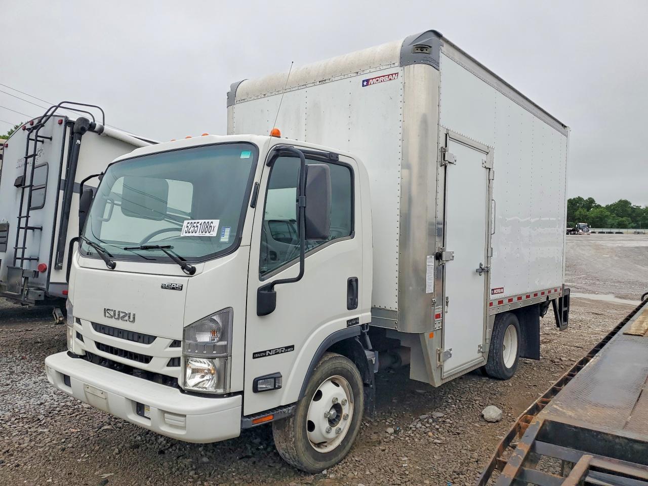 Salvage Isuzu Npr Image