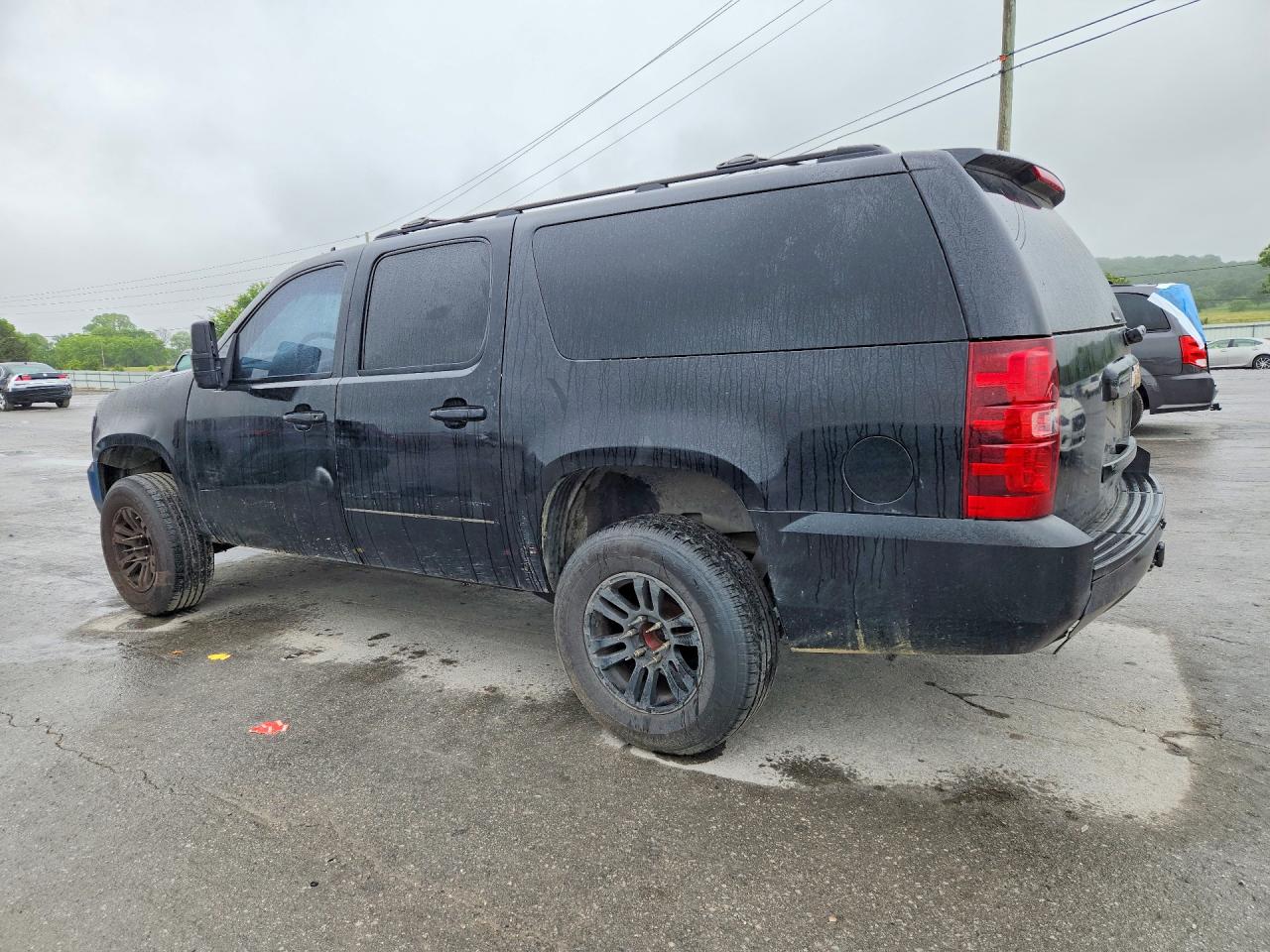 Chevrolet Suburban C1500