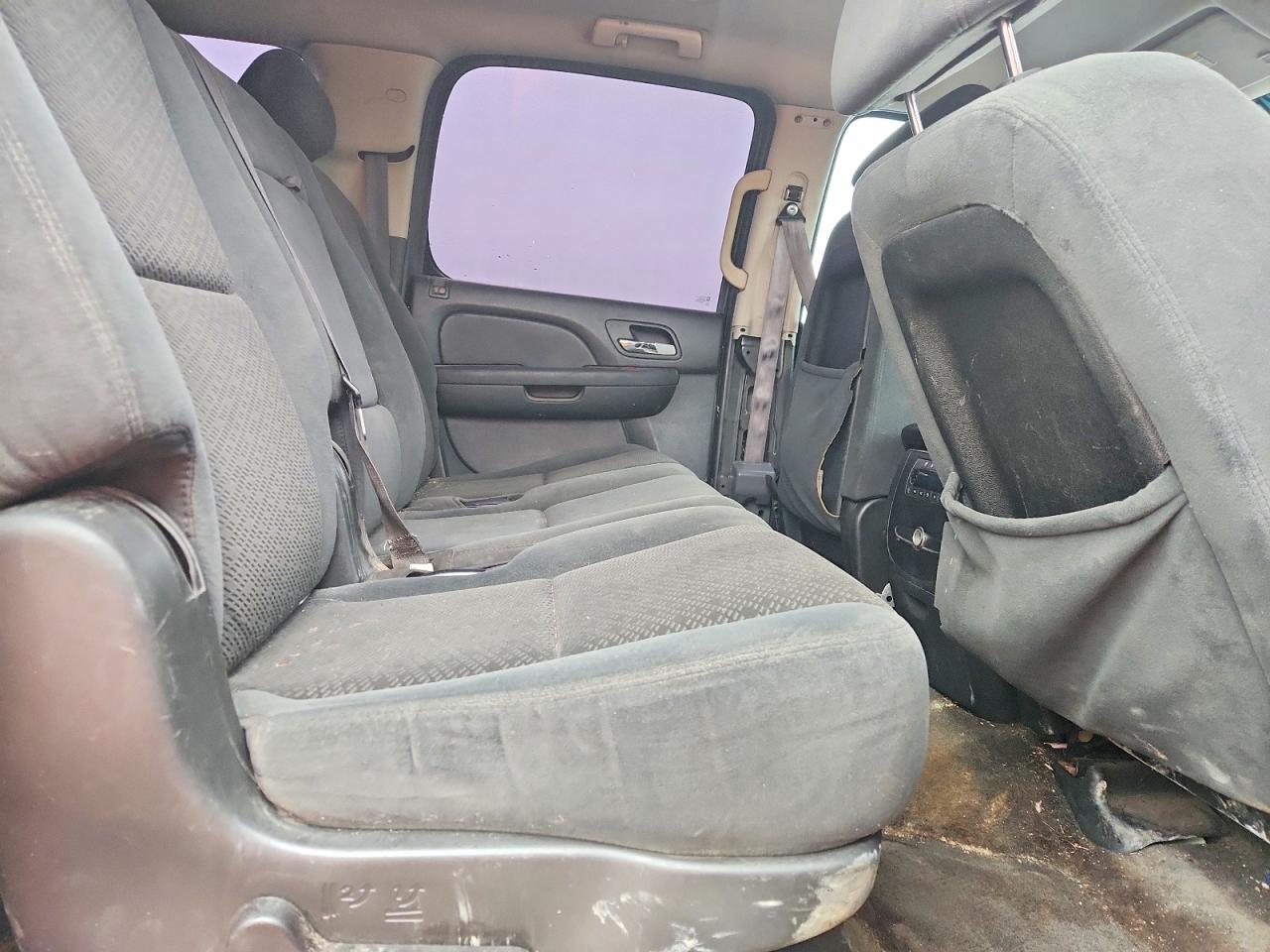 Chevrolet Suburban C1500