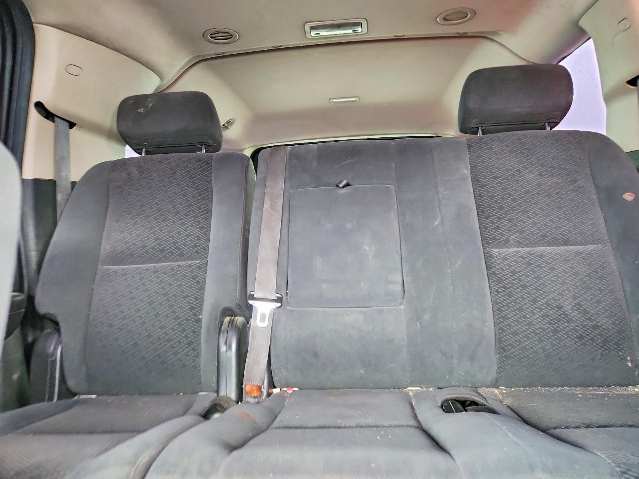Chevrolet Suburban C1500
