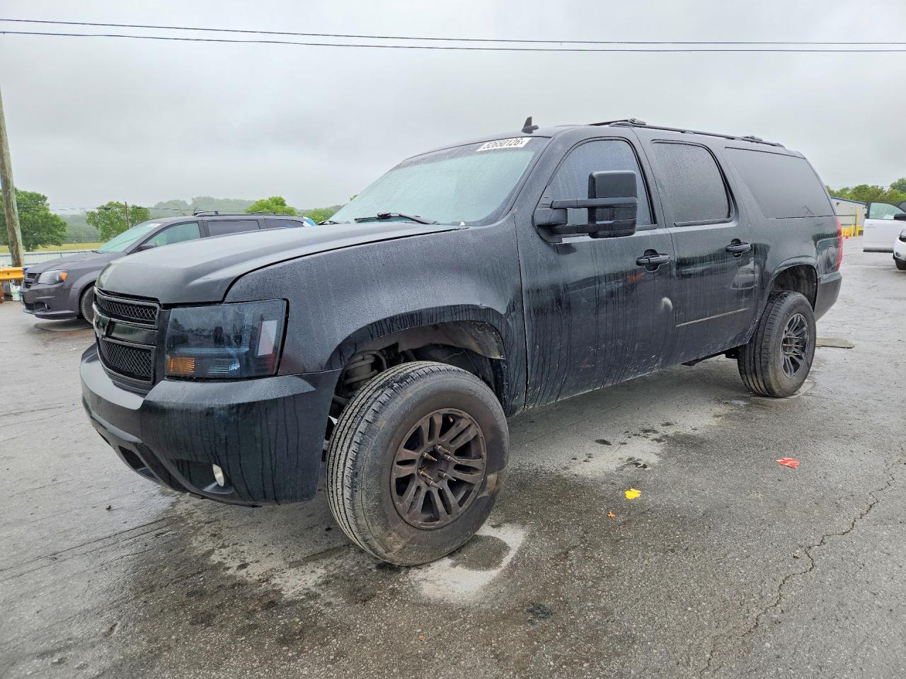 Salvage Chevrolet Suburban Image
