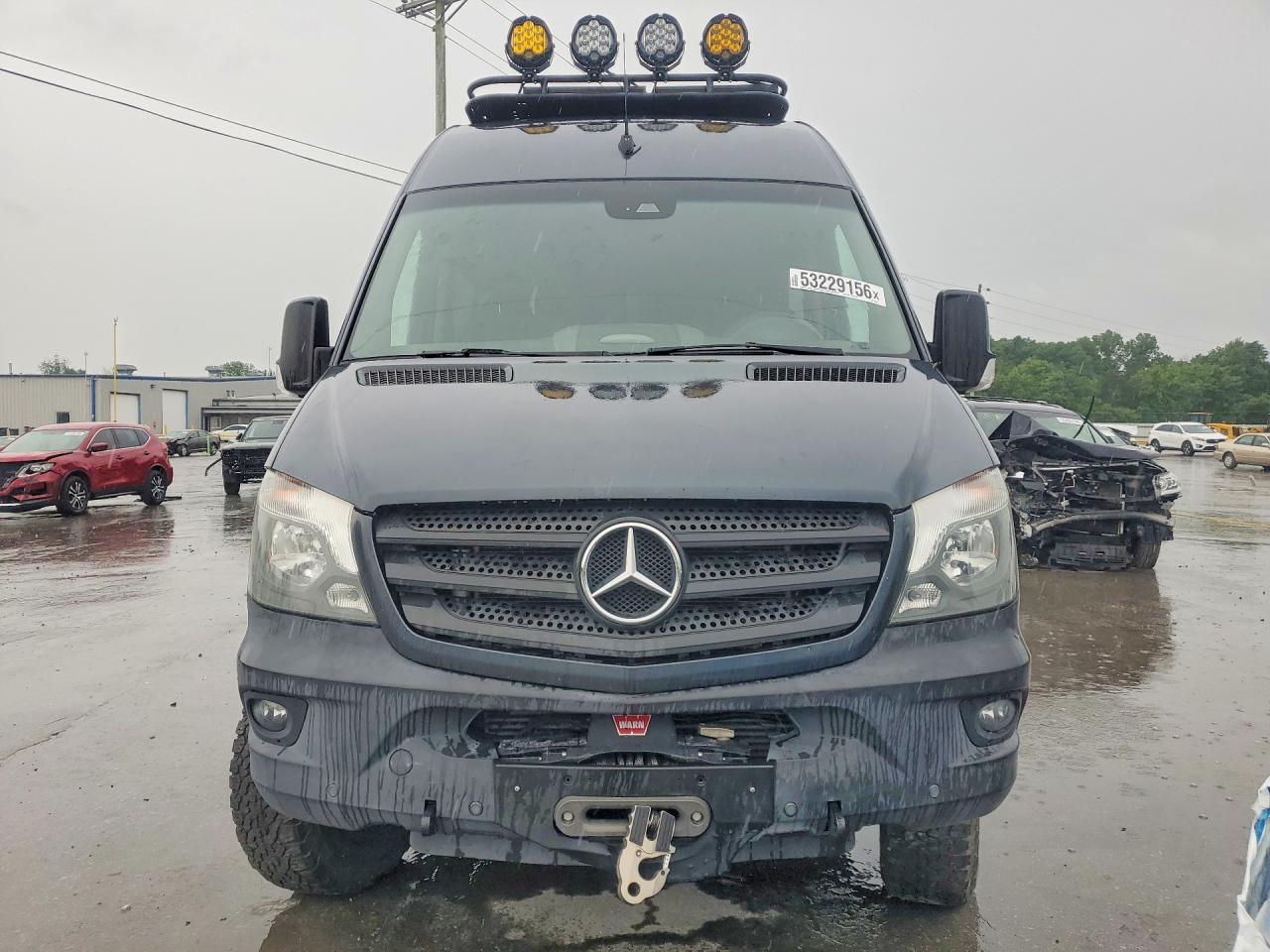 Mercedes-Benz Sprinter 2500