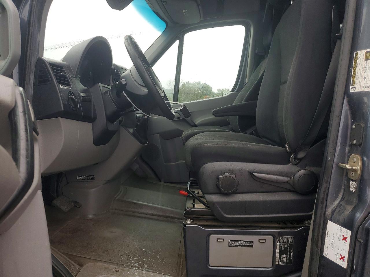 Mercedes-Benz Sprinter 2500