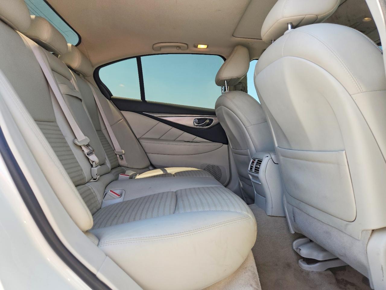 INFINITI Q50 3.0t Sport