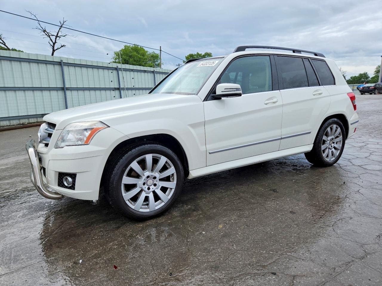 Salvage Mercedes-Benz GLK Image
