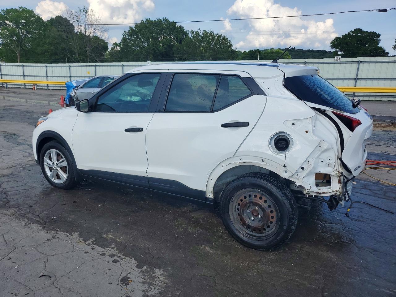 Nissan Kicks S
