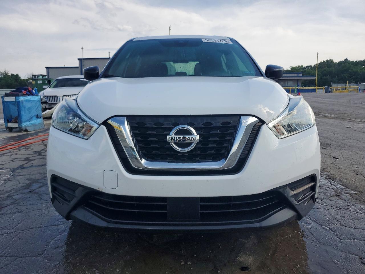 Nissan Kicks S