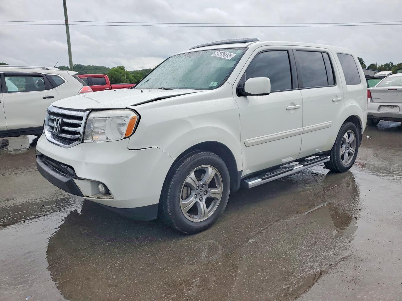 Salvage Honda Pilot Image