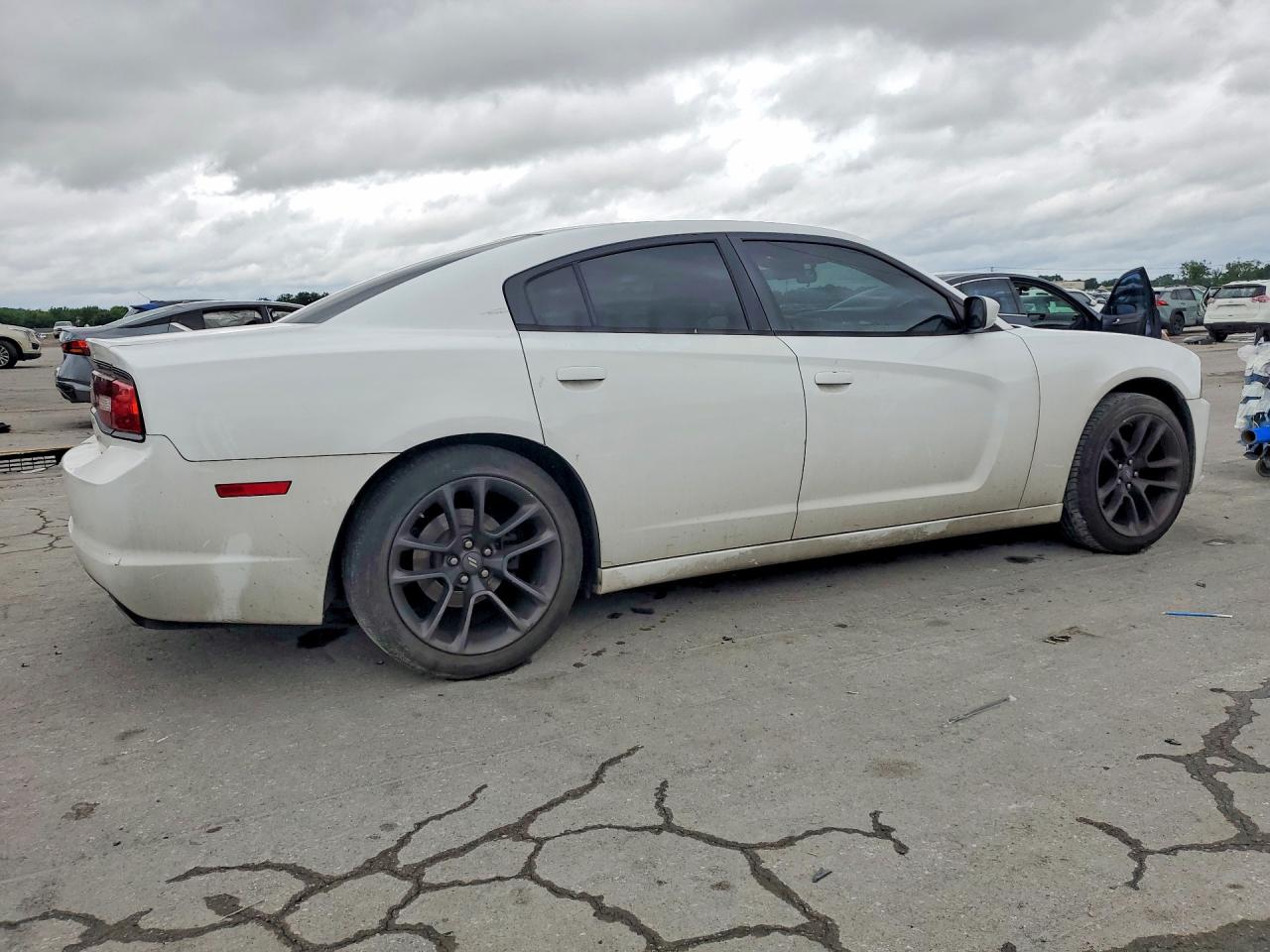 Dodge Charger Se