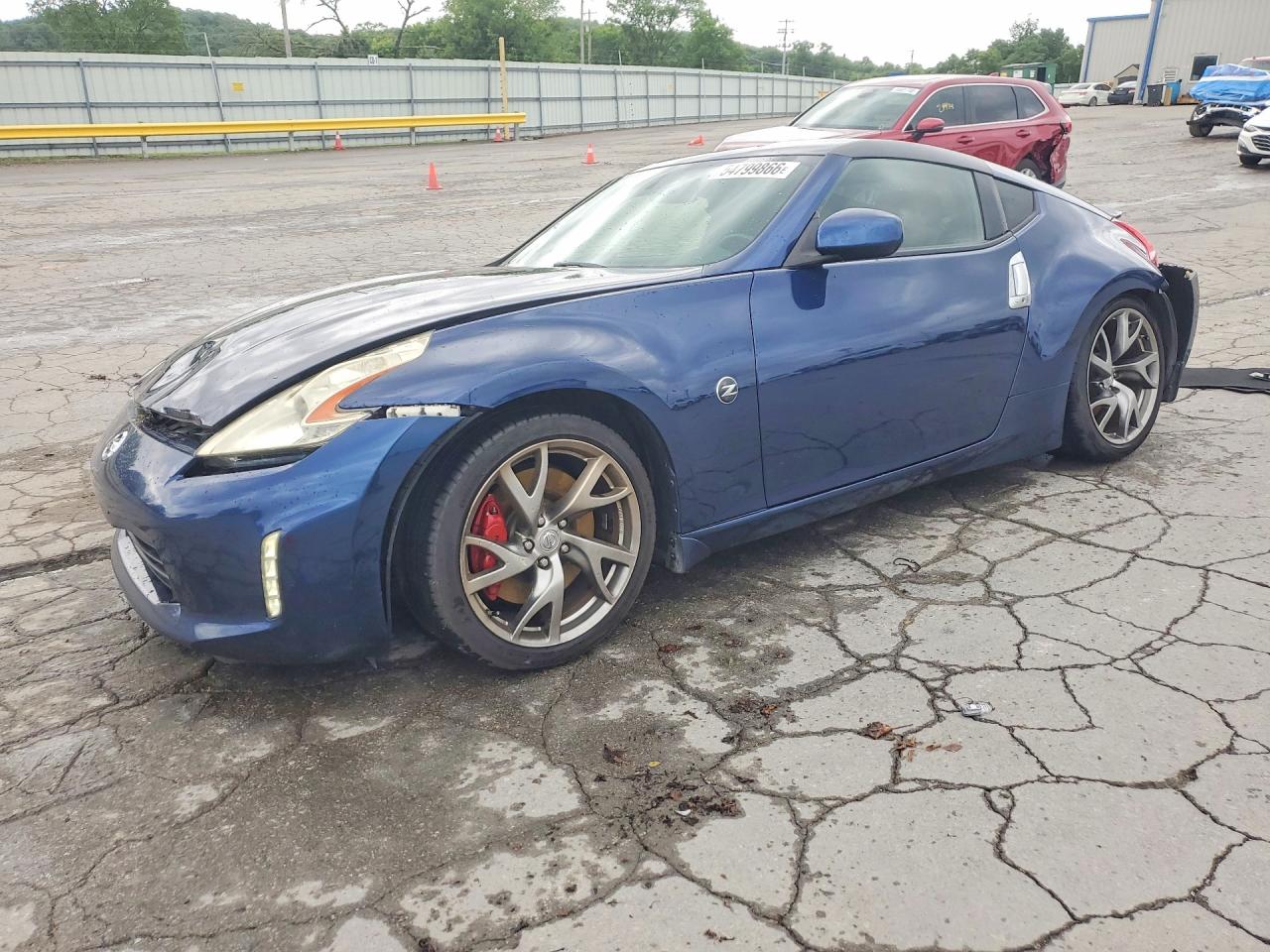 Salvage Nissan 370Z Image
