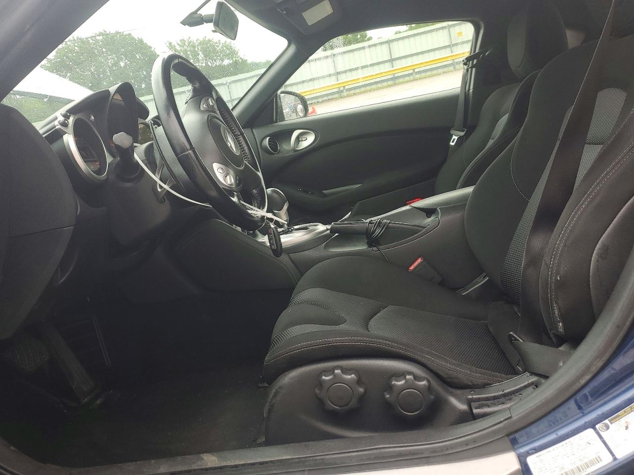 Nissan 370Z Base