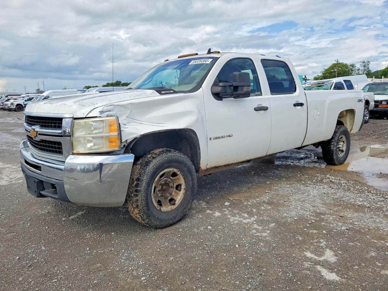 Salvage Chevrolet Silverado Image