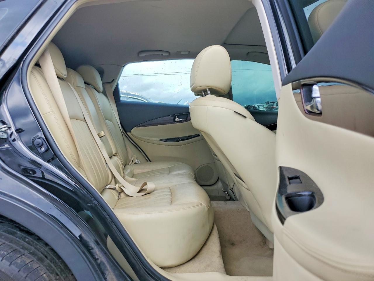 INFINITI Qx Base