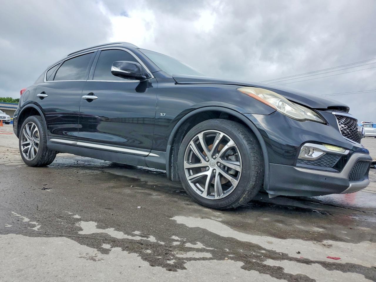 INFINITI Qx Base