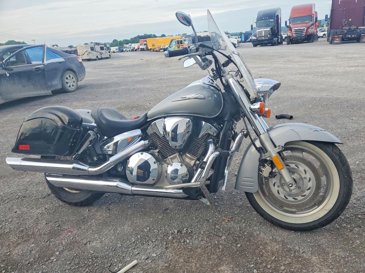 2005 Honda Vtx Cycle