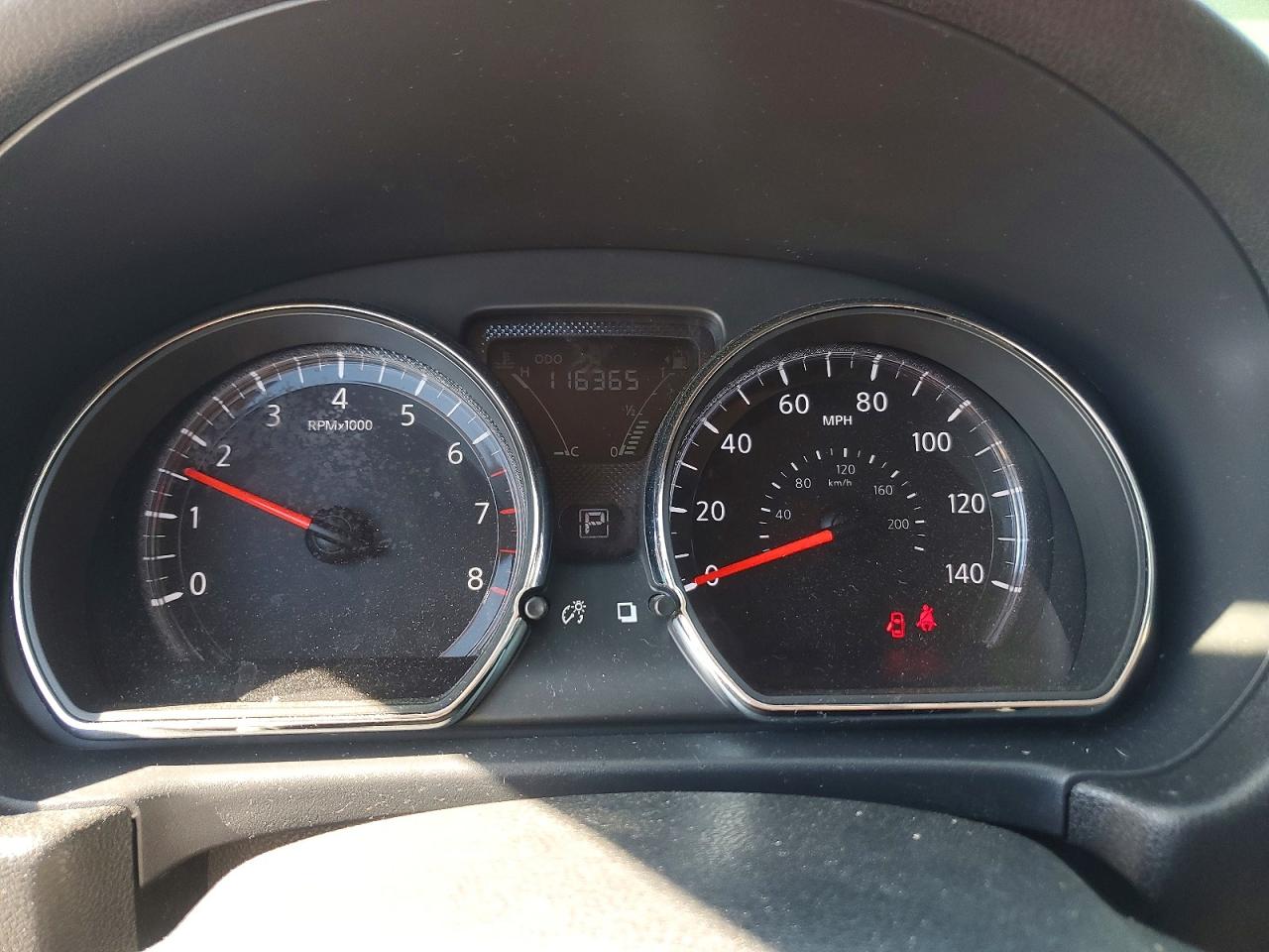 Nissan Versa 1.6 Sv