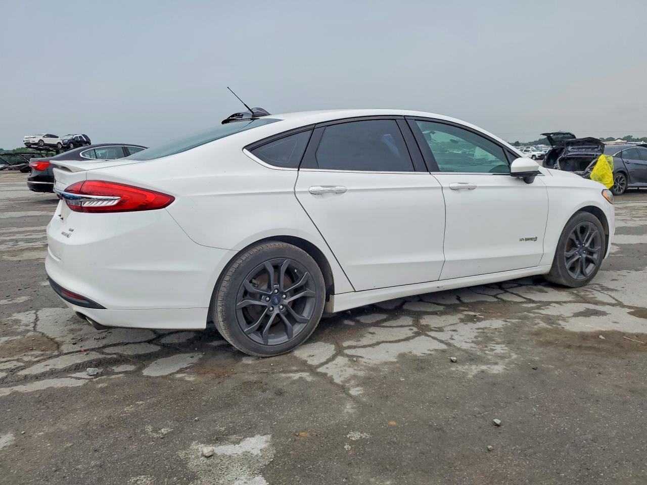 Ford Fusion Se Hybrid