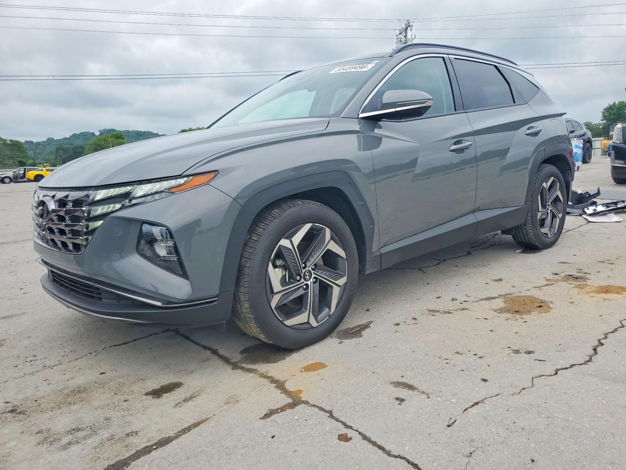 Salvage Hyundai TUCSON Image