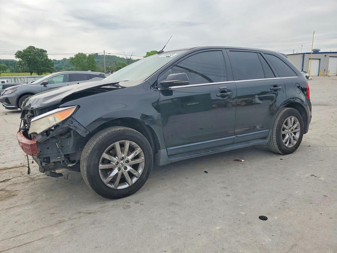 Salvage Ford Edge Image