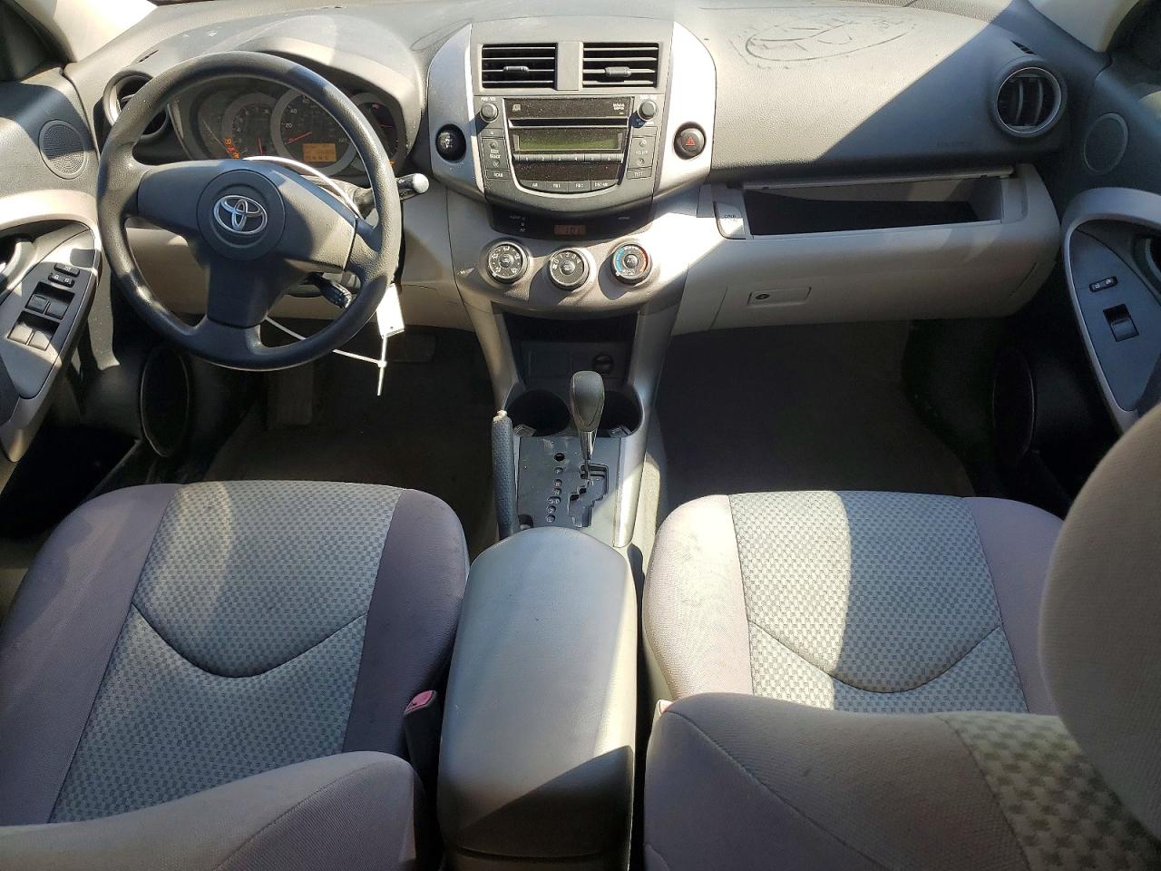 Toyota RAV4 Base
