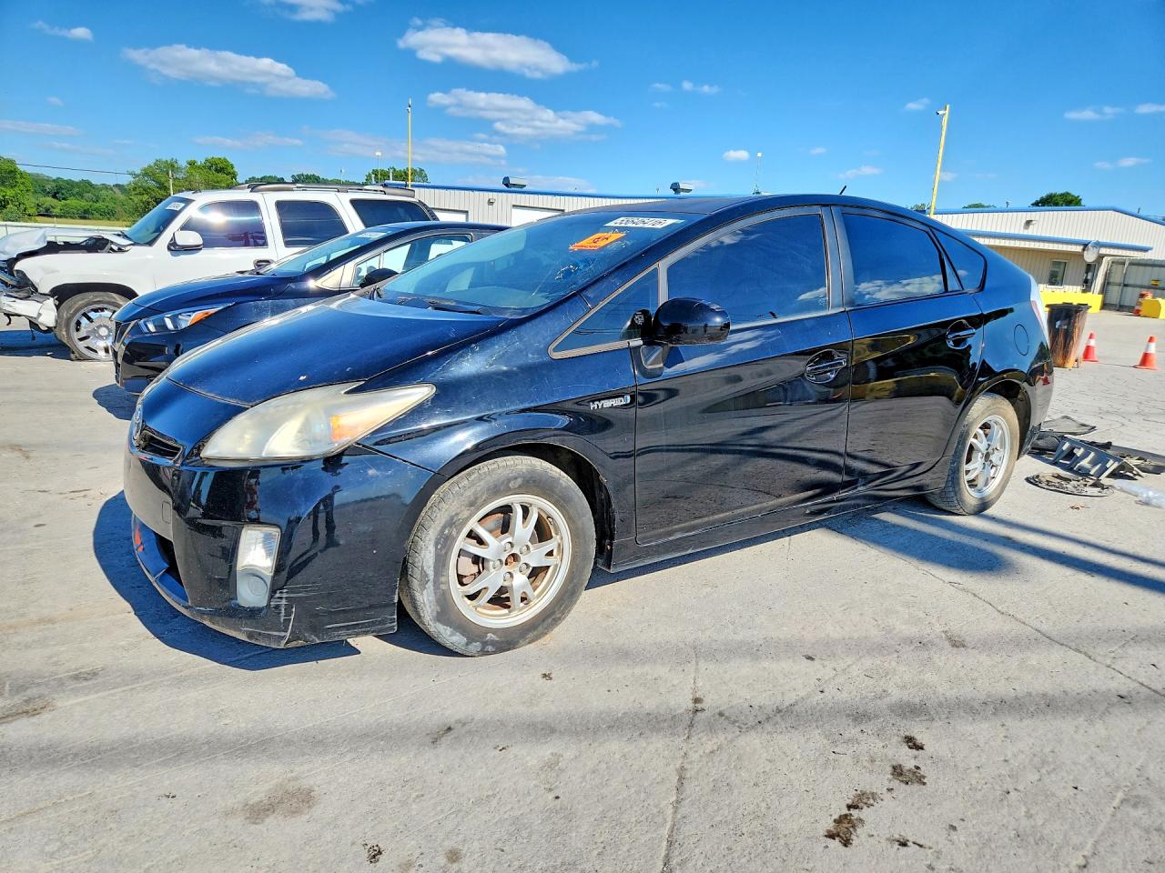 Salvage Toyota Prius Image