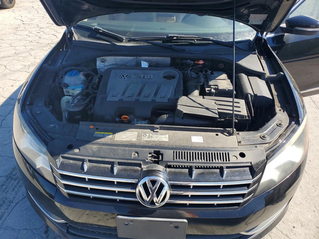 Volkswagen Passat Sel