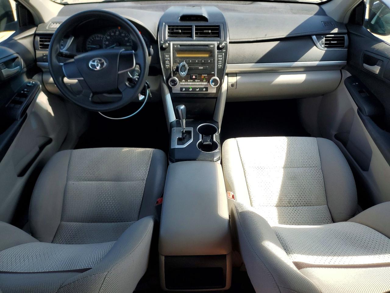 Toyota Camry L