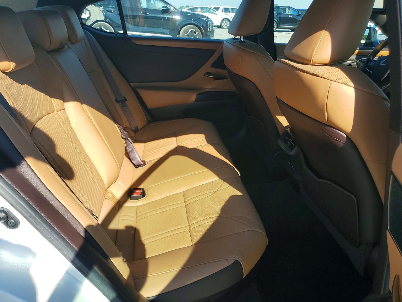 Lexus Es 300h Luxury