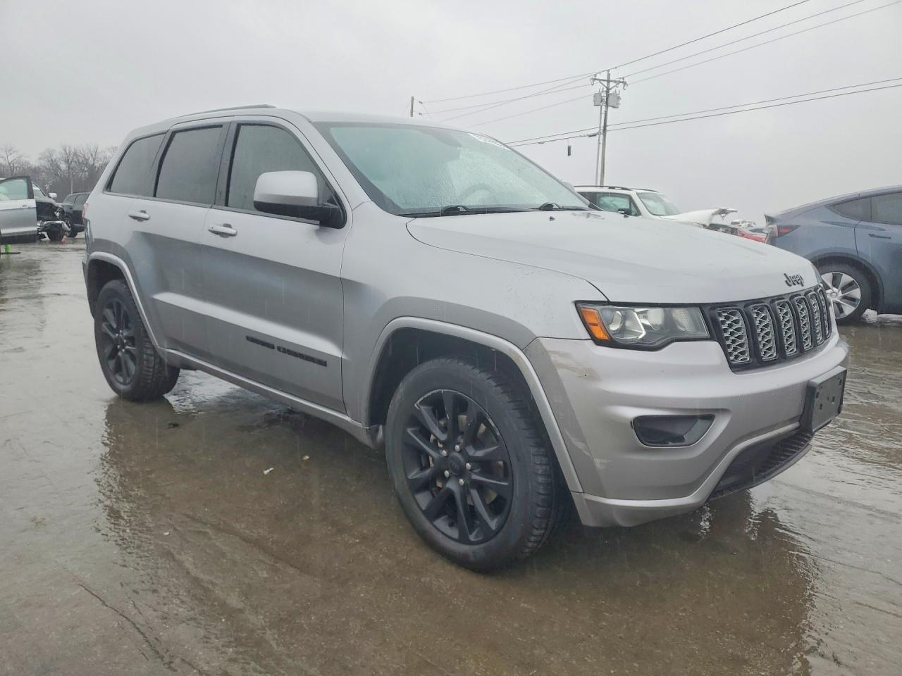 Jeep Grand Cherokee Laredo