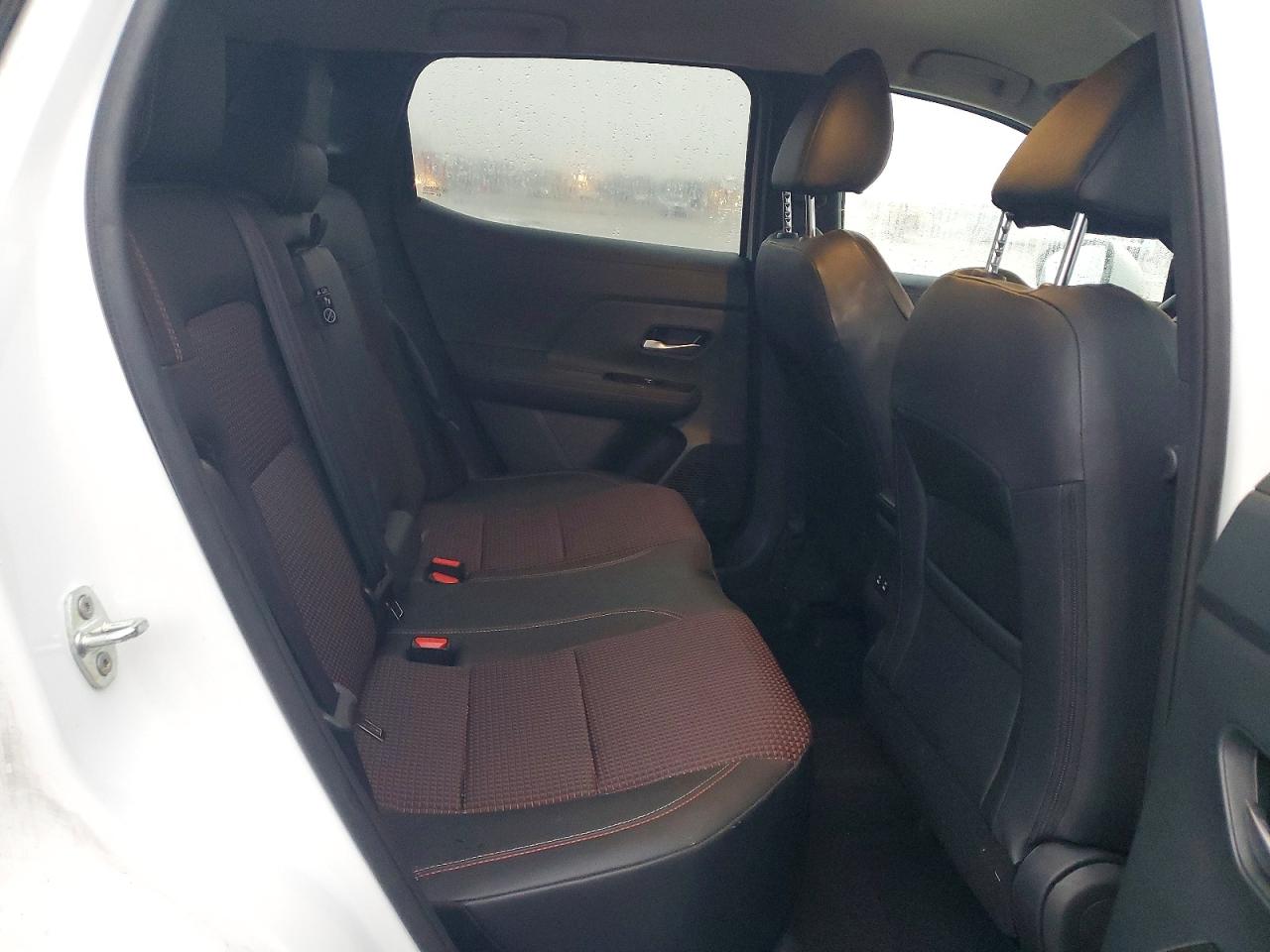 Nissan Kicks Sr